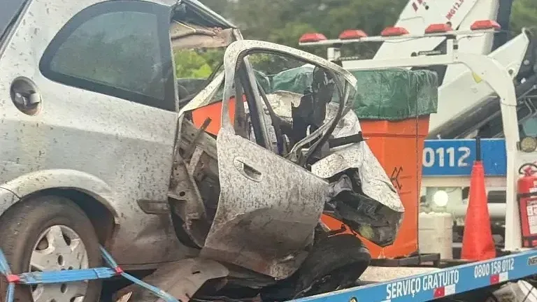 Imagem de compartilhamento para o artigo Colisão frontal com carreta mata homem de 57 anos em Paranaíba da MS Todo dia
